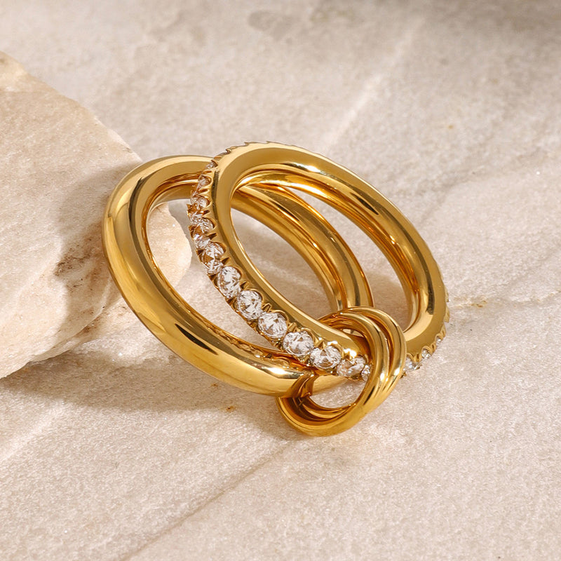 Double Layer Interlocking Ring