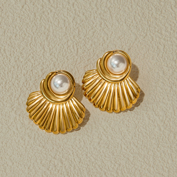 Pearl Shell Stud Earring