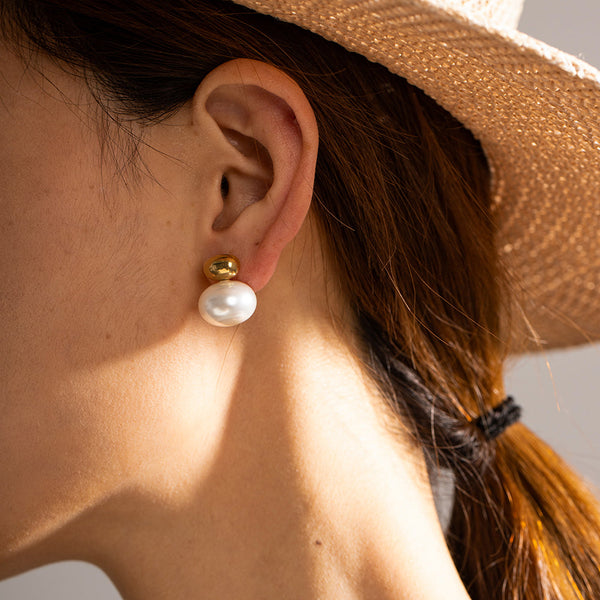 Pearl Ball Classic Stub Earring
