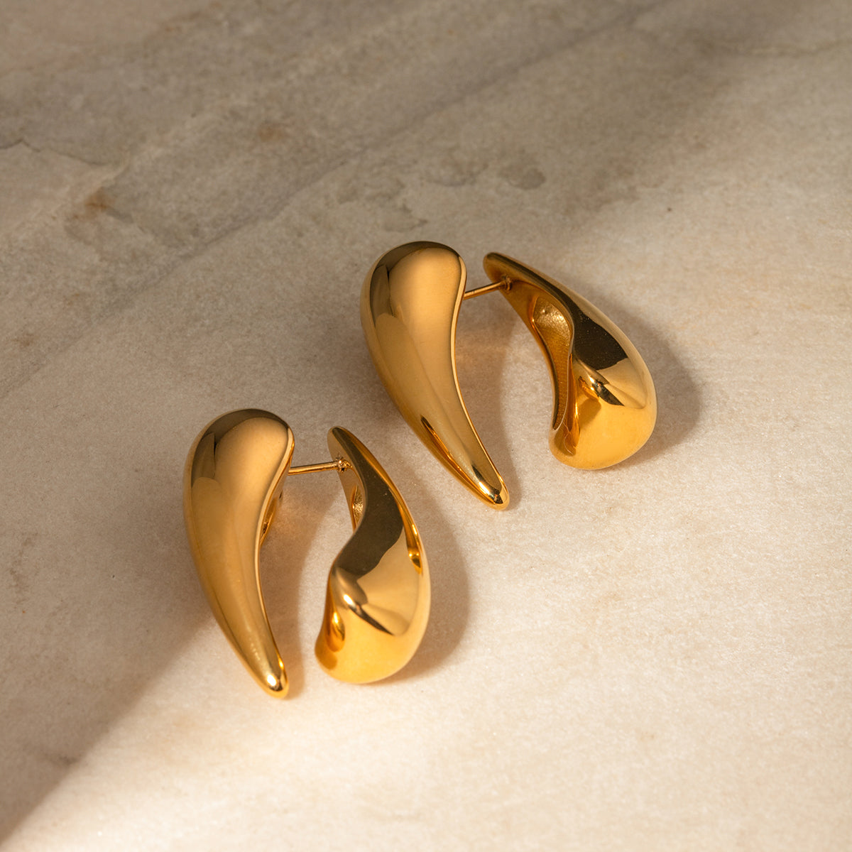 Interlaced Water Drop Earring
