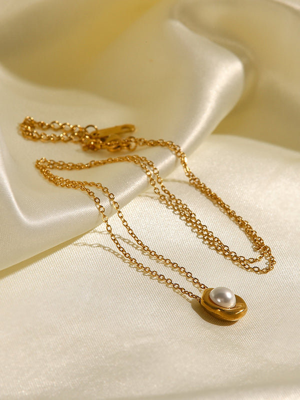 Pearl Pendant Necklace