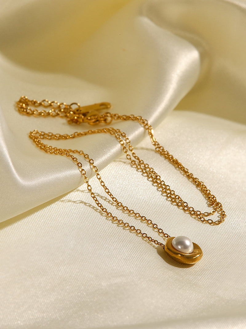 Pearl Pendant Necklace