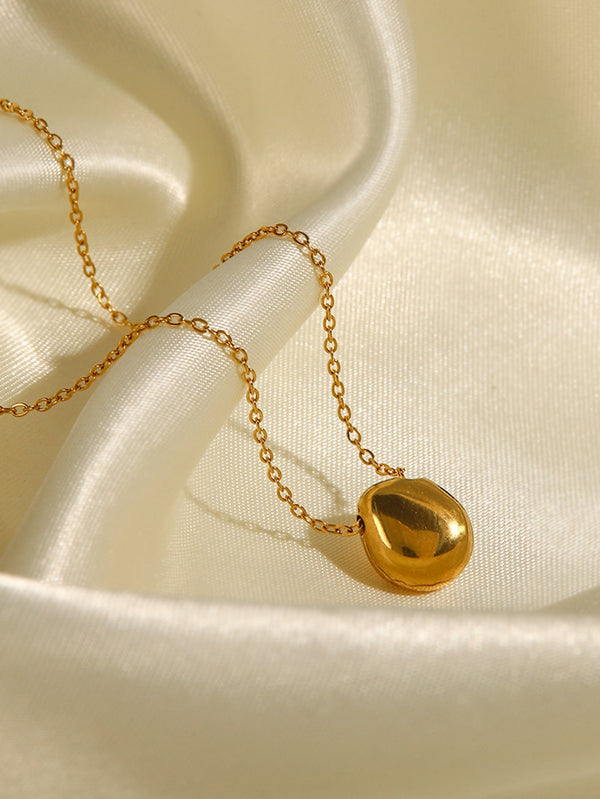 Pearl Pendant Necklace