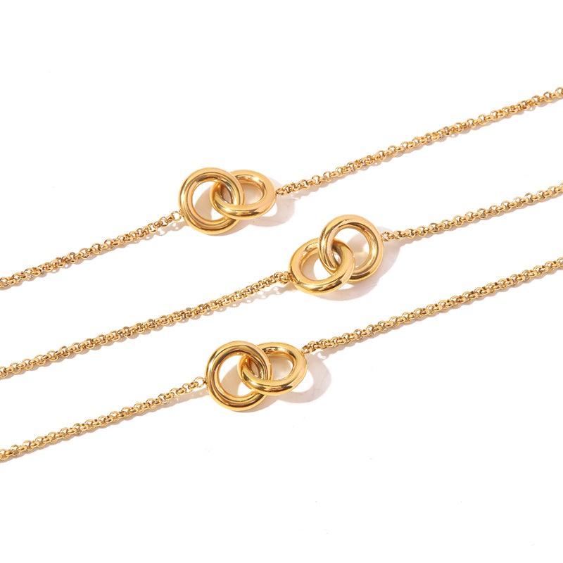 Ringlink Pendant Necklace