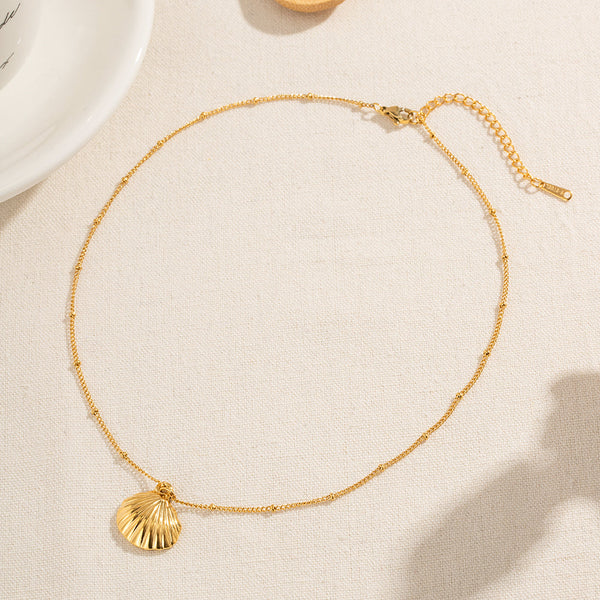 Shell Pendant Necklace