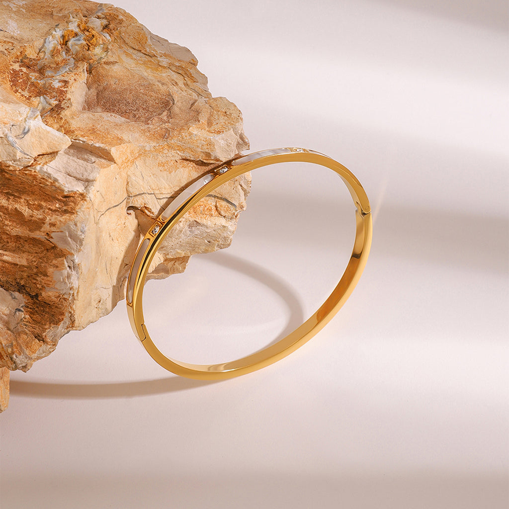 Eterna Buckle Bracelet