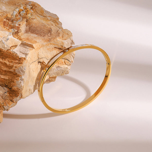 Eterna Buckle Bracelet