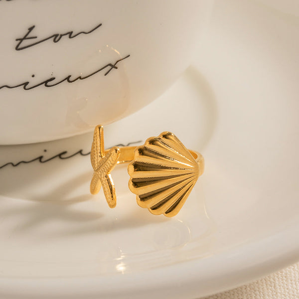 Gold Starfish & Shell Ring