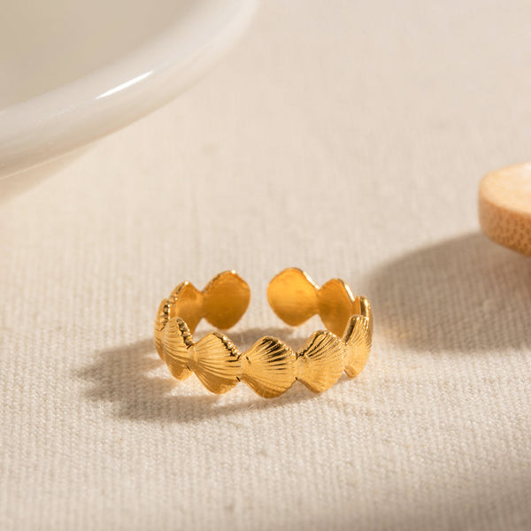 Scallop Shell Chain Ring