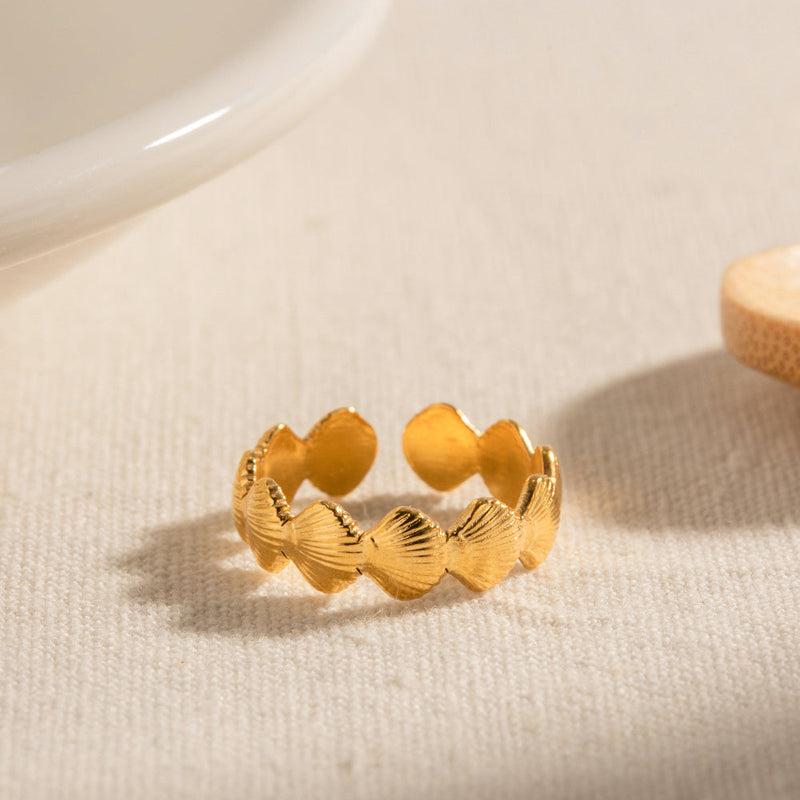Scallop Shell Chain Ring